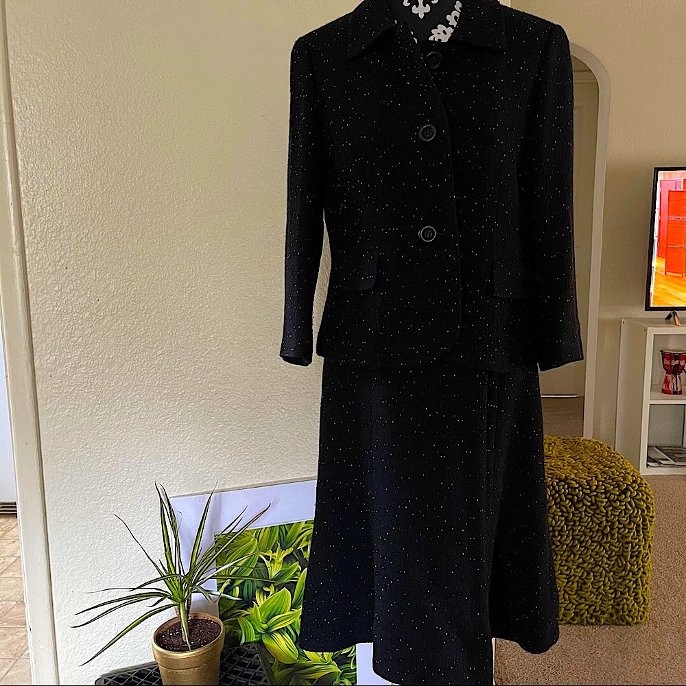 Ann Taylor Dress Suit with Blazer in black w/dots